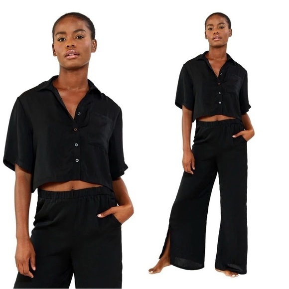 NWT PLUSH REVOLVE Faux Silk Crop Top & Wide Leg with Slit Black PJ Set Sz S - Picture 1 of 4